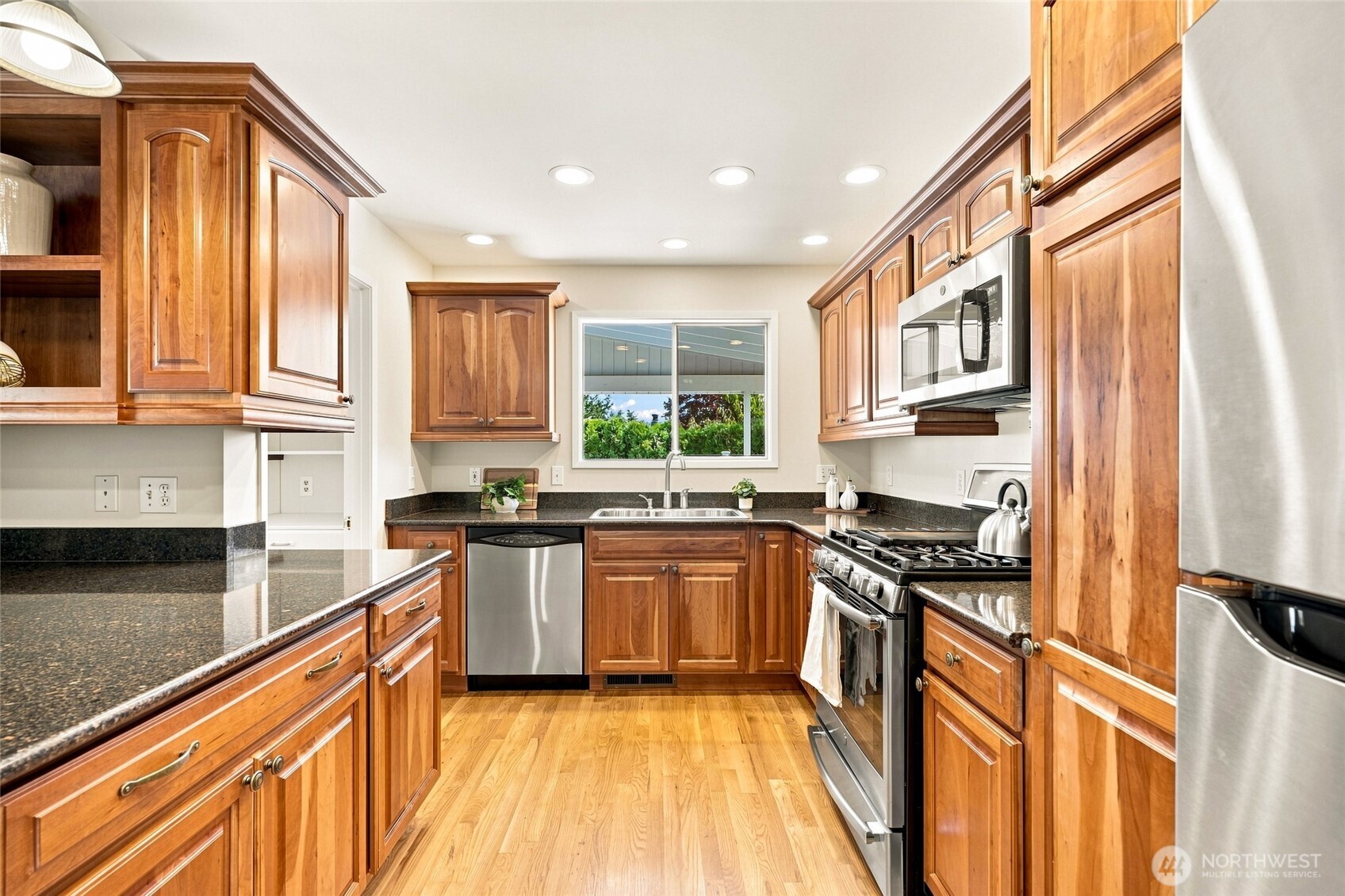 18112 60th Avenue Property Photo 9
