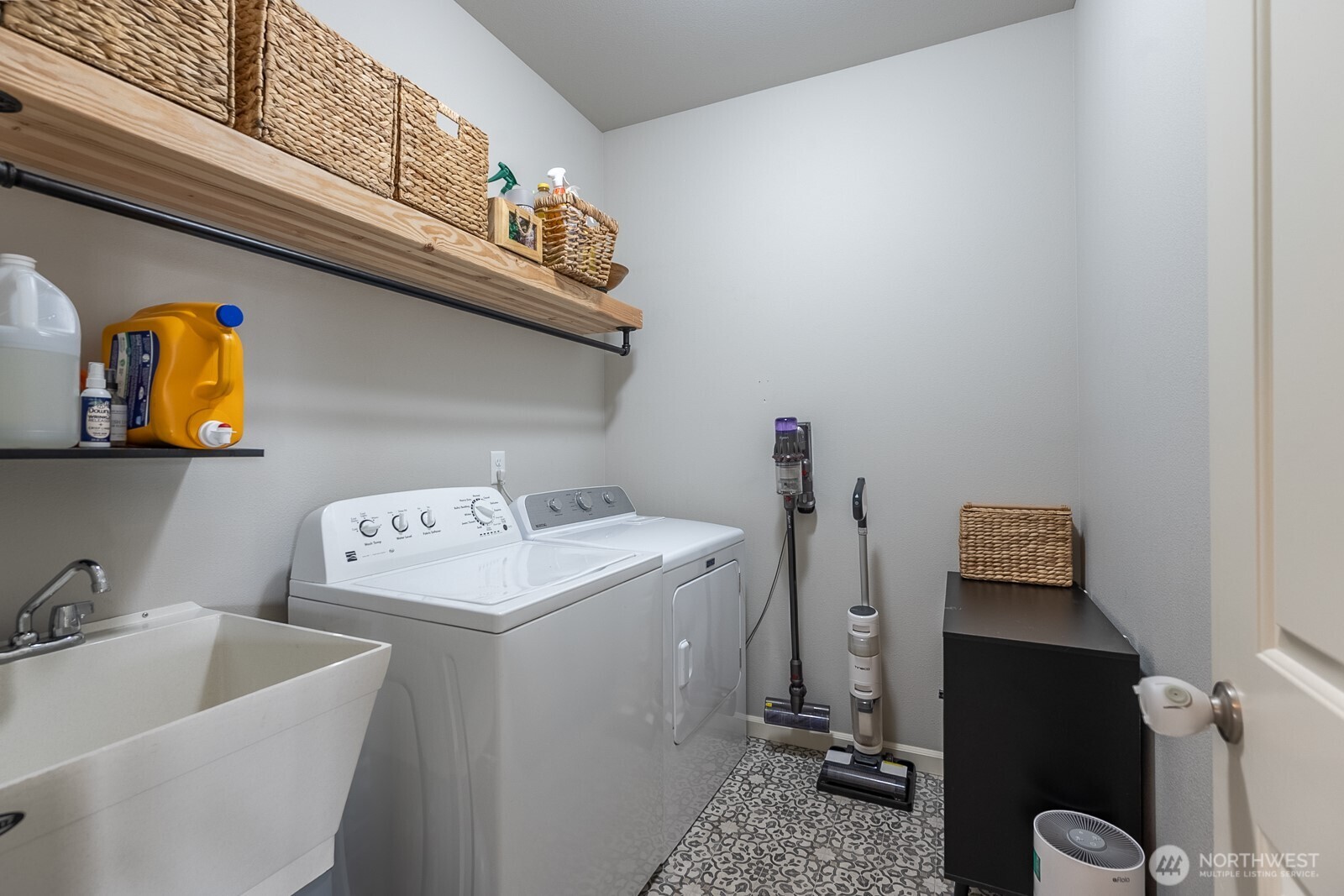 4704 E Thrush Street Property Photo 14