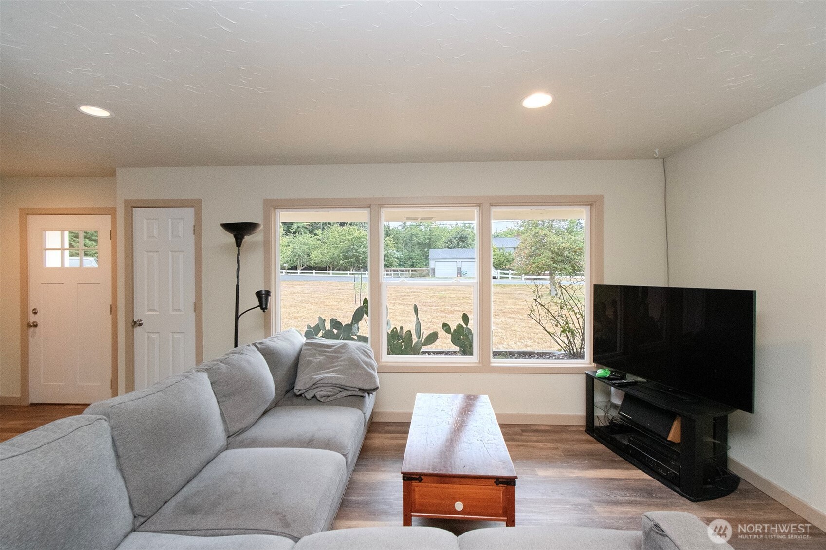 415 N Lees Creek Road Property Photo 4