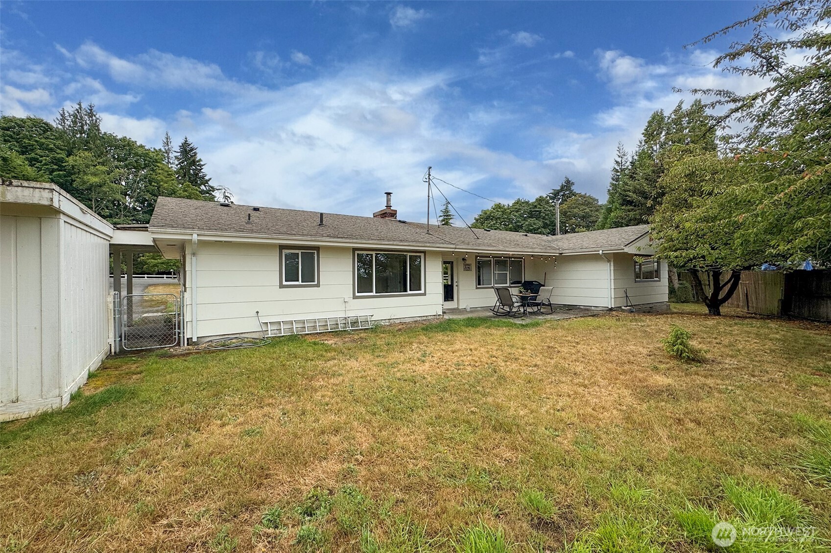 415 N Lees Creek Road Property Photo 24