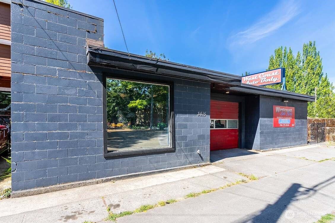 3815 Rainier Avenue Property Photo 2