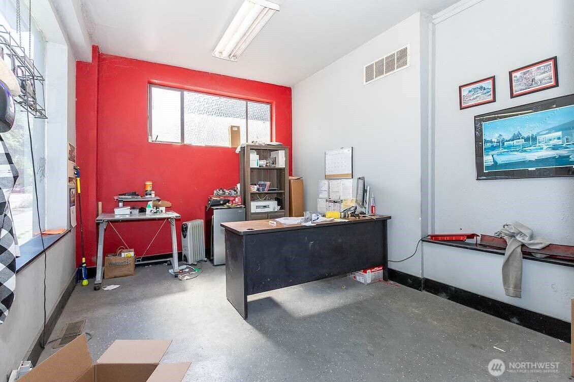 3815 Rainier Avenue Property Photo 3
