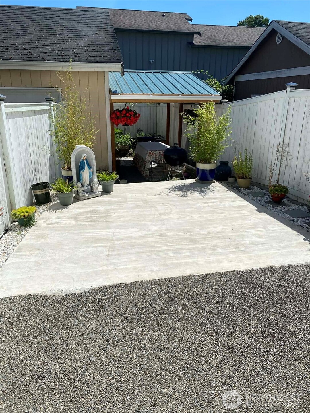 7223 E G Street Property Photo 6