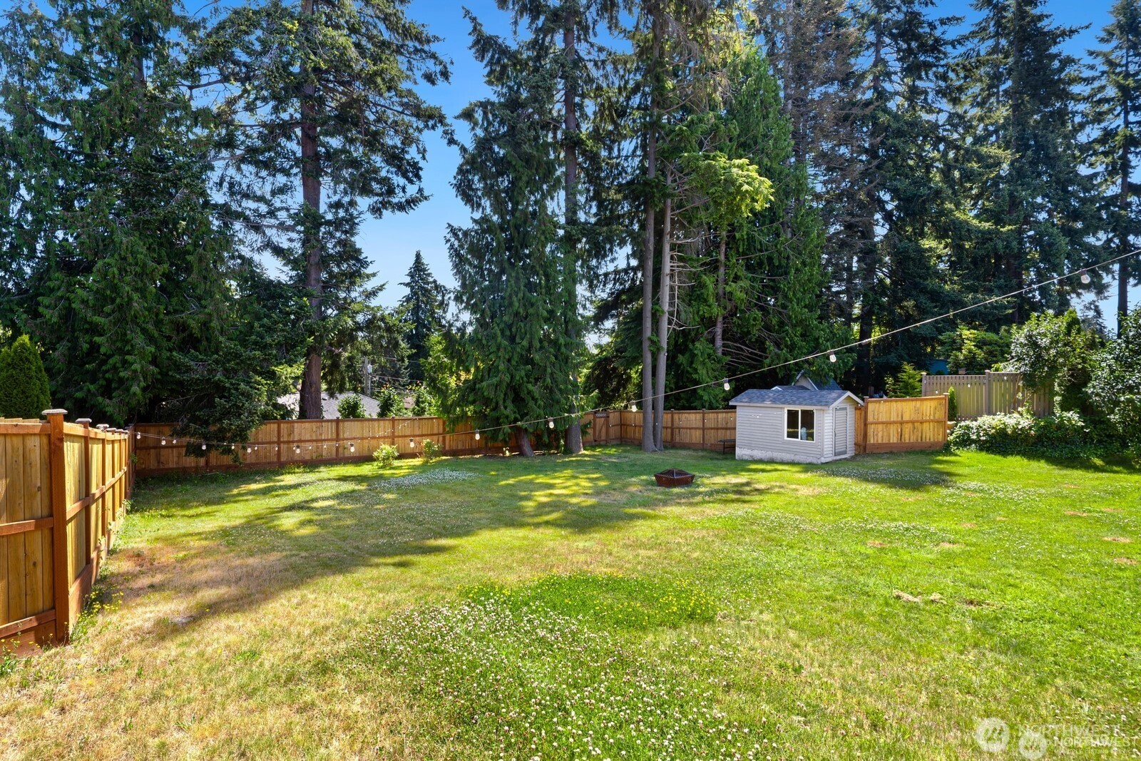 5011 Seahurst Avenue Property Photo 1
