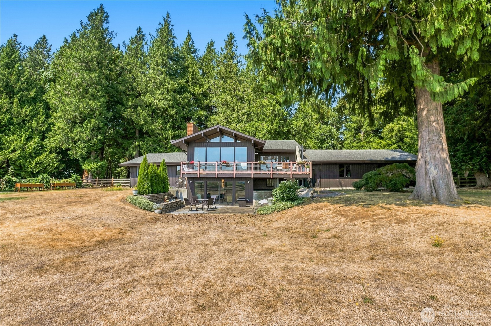 831 E Wiser Lake Road Property Photo 2