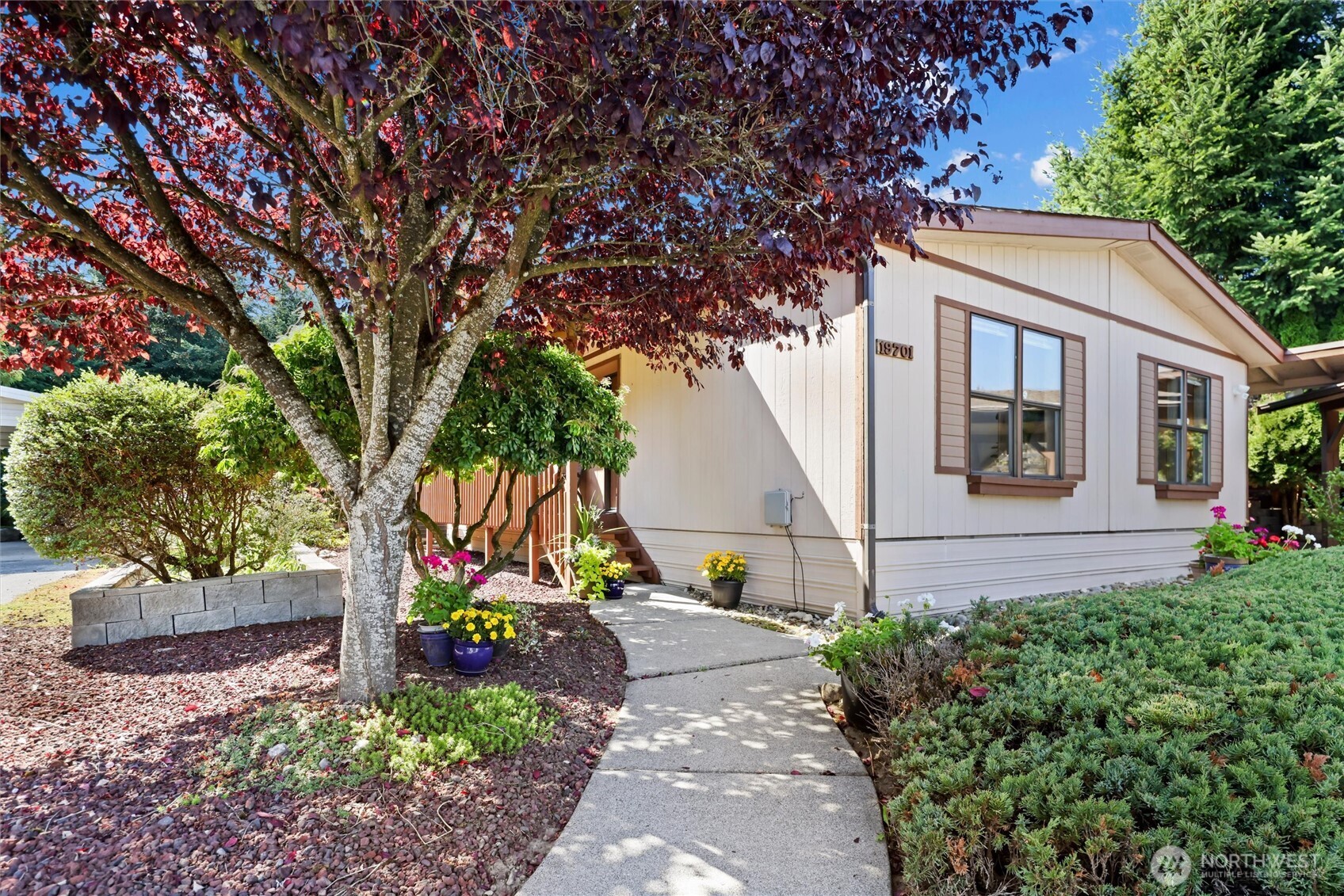 19701 128th Court Property Photo 6