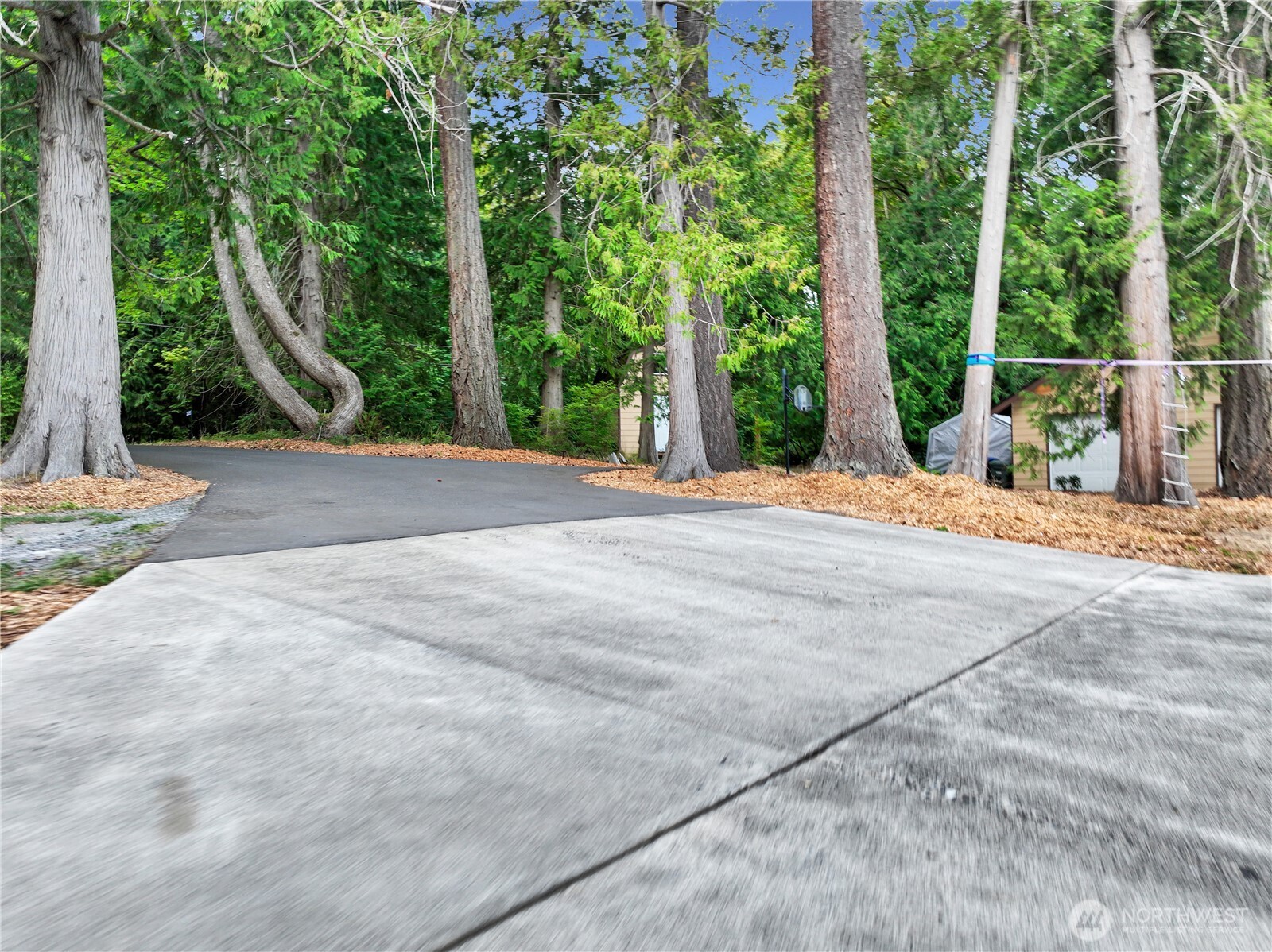 2307 Northshore Road Property Photo 5