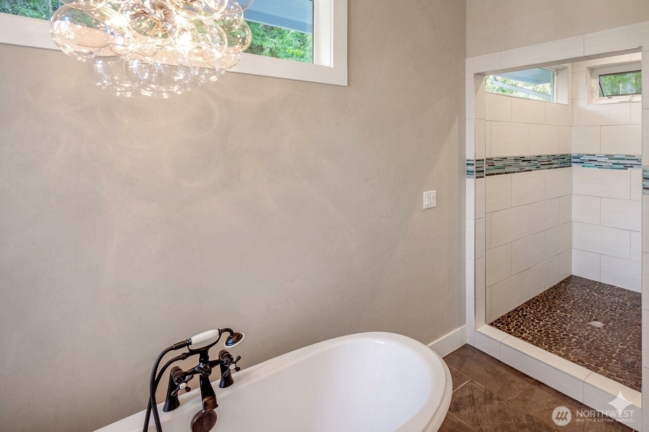 2307 Northshore Road Property Photo 17