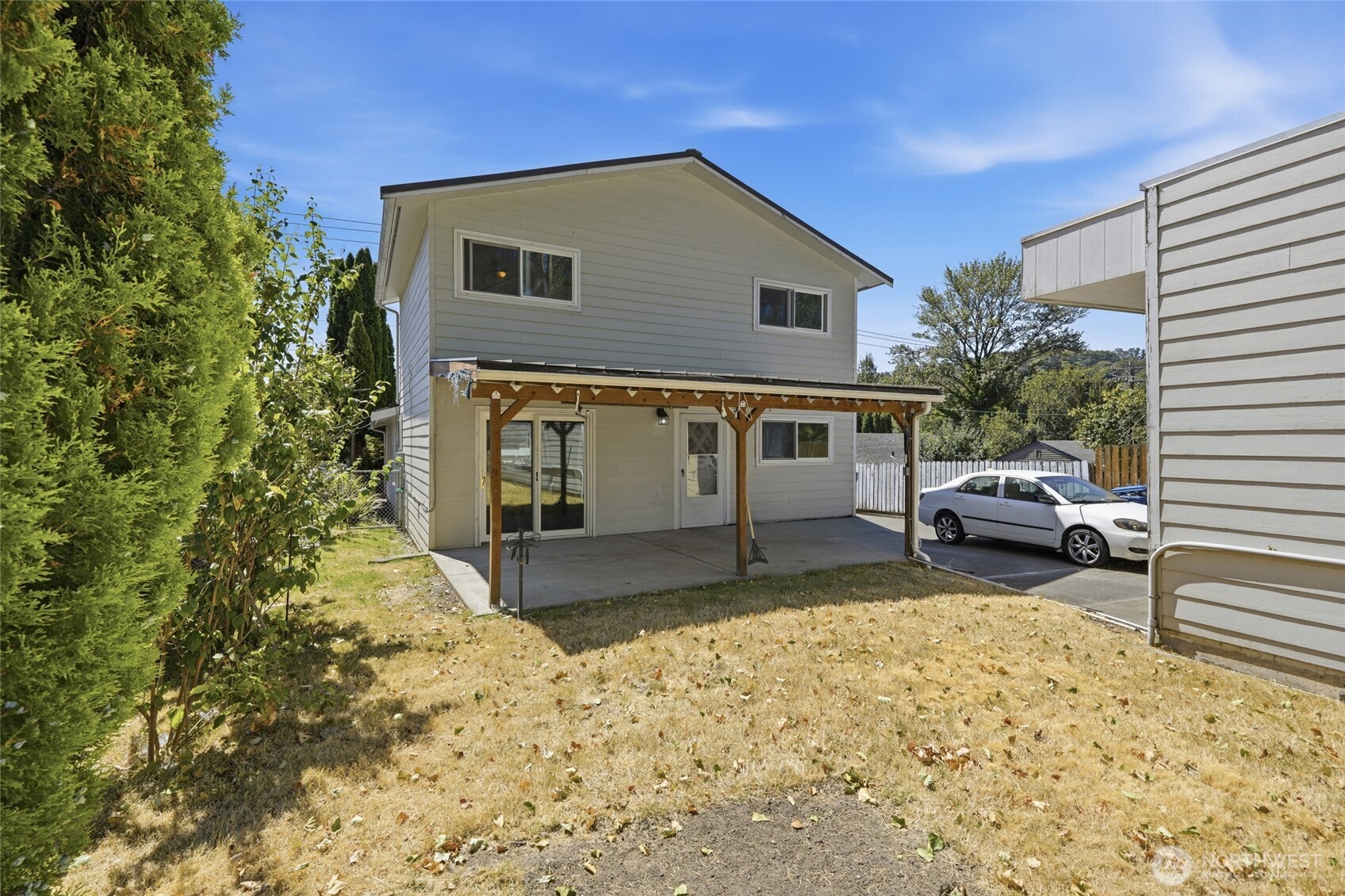 712 S Director Street Property Photo 25