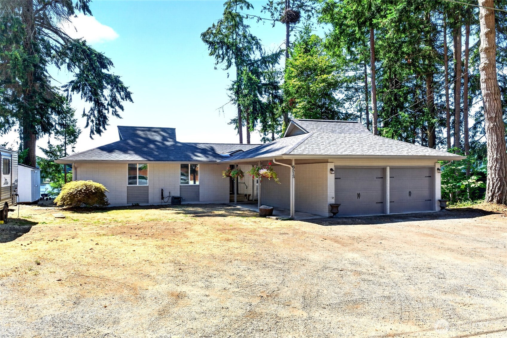6513 27th Lane Property Photo 6