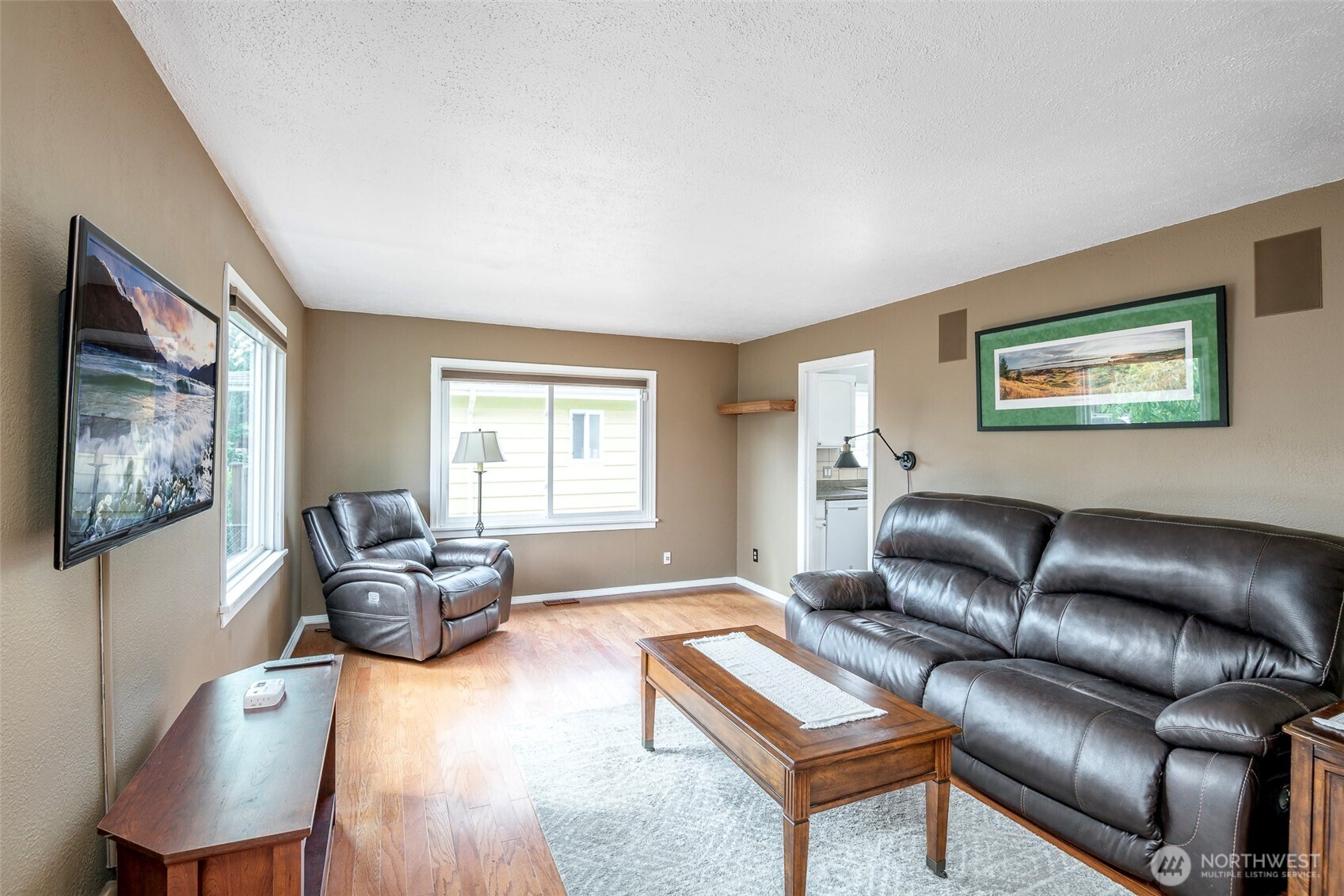 5406 L Street Property Photo 6