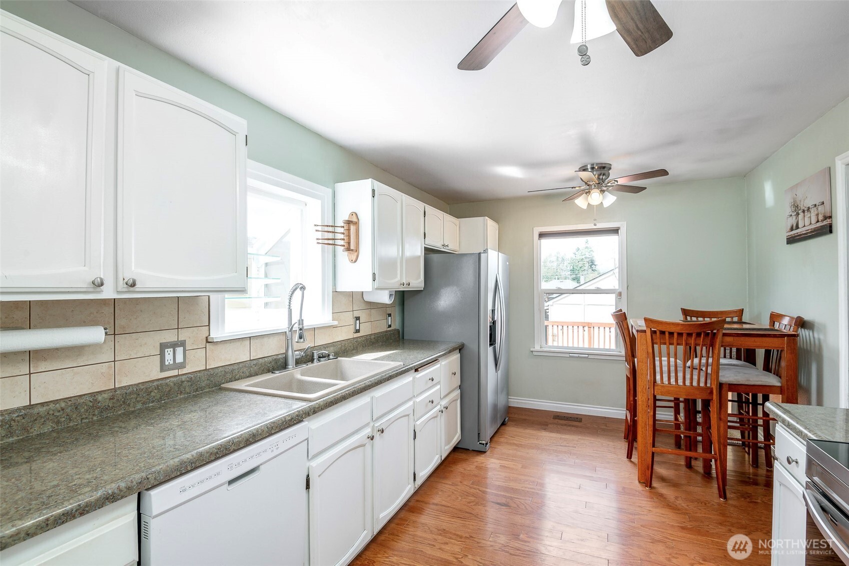 5406 L Street Property Photo 10