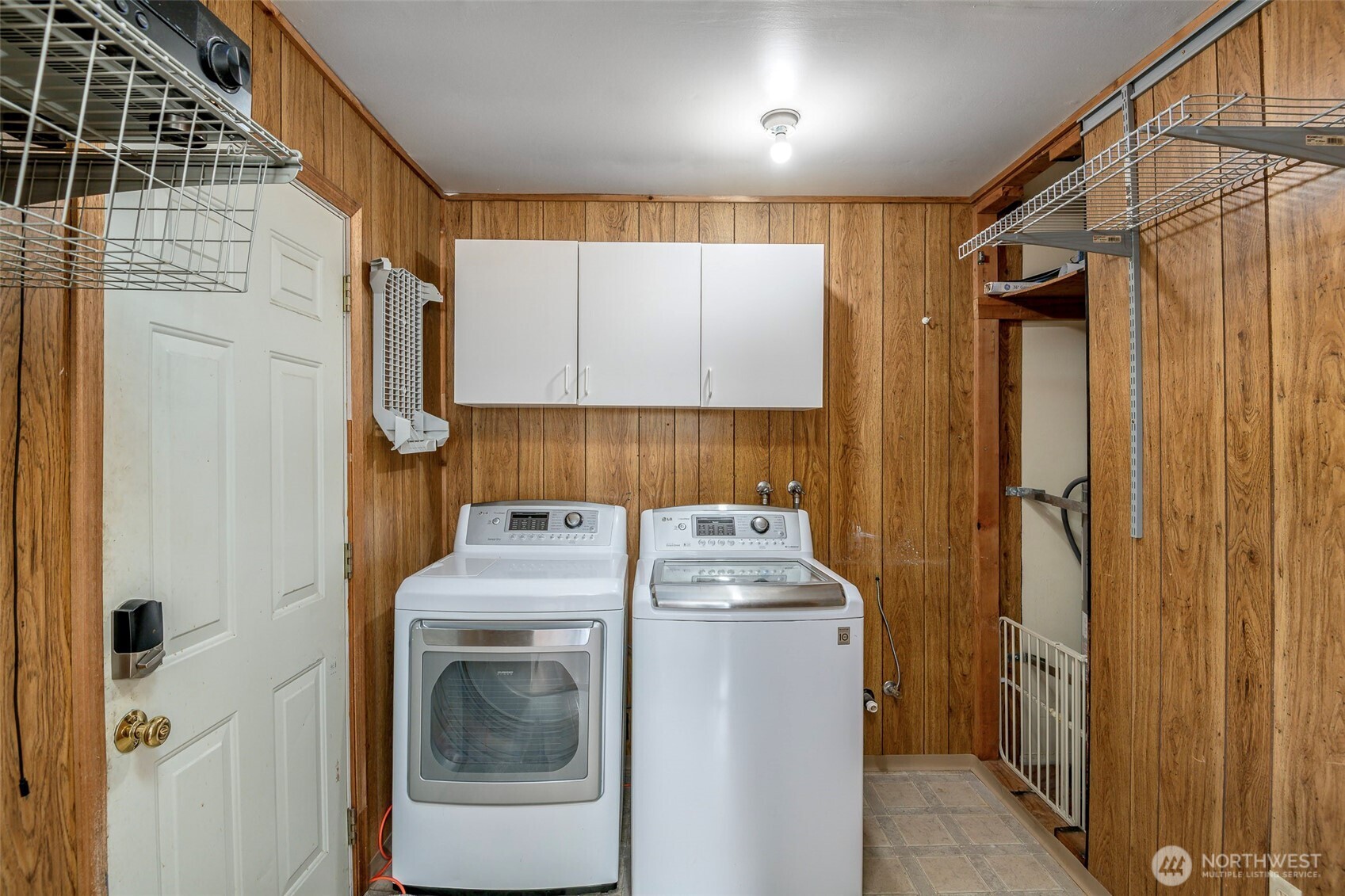 5406 L Street Property Photo 14