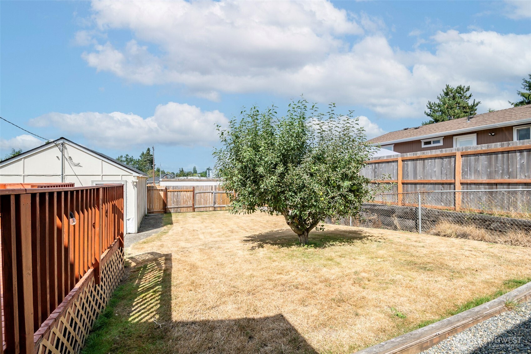 5406 L Street Property Photo 34
