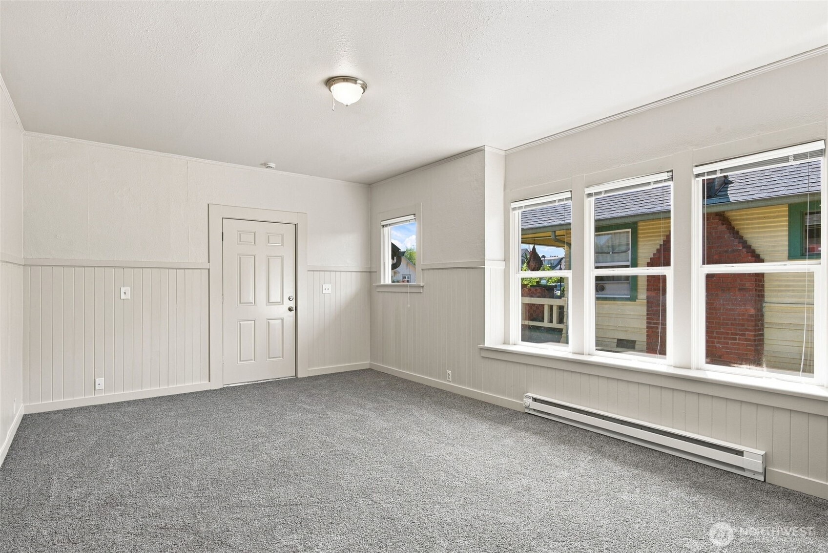 4814 S Yakima Avenue Property Photo 4