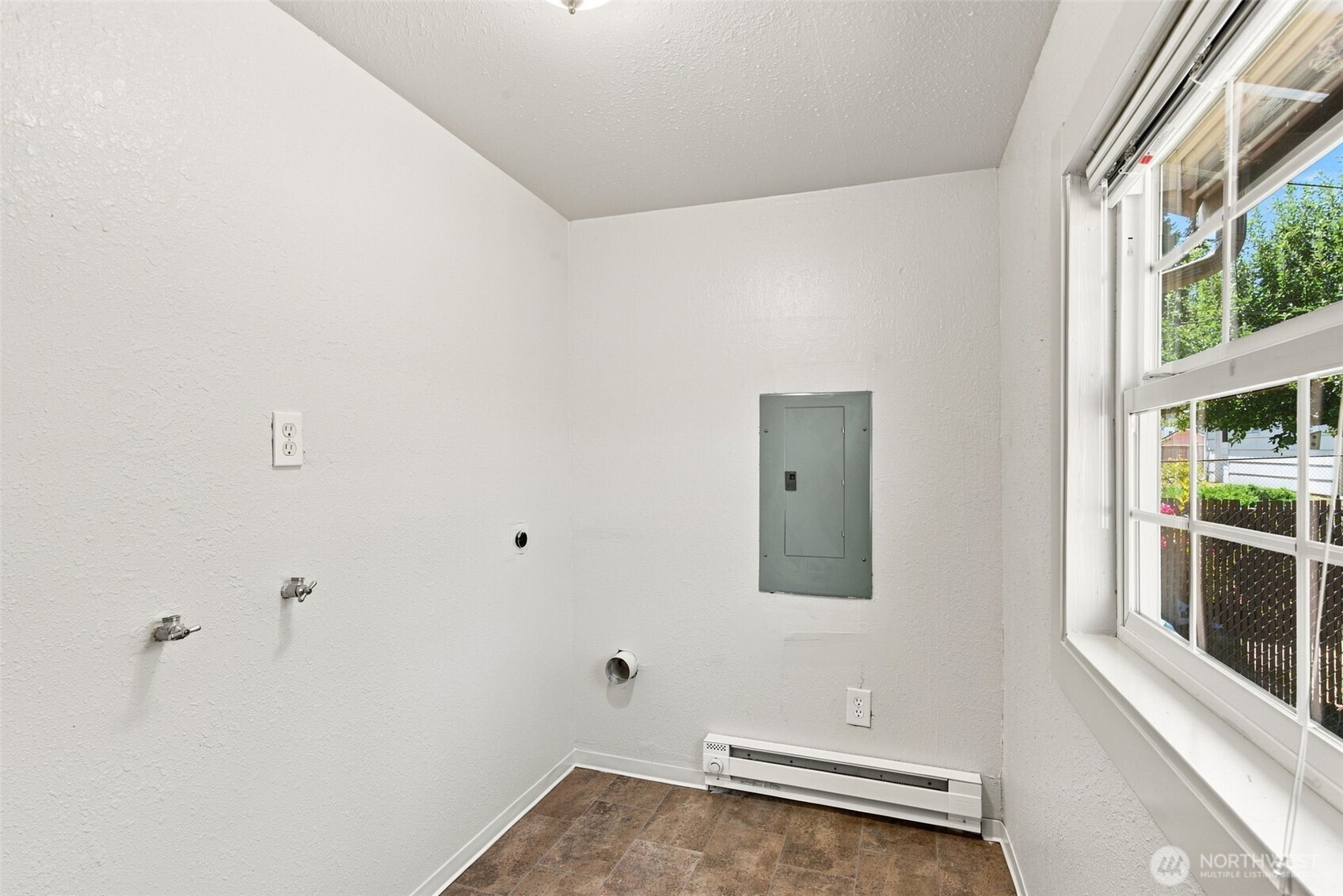 4814 S Yakima Avenue Property Photo 8