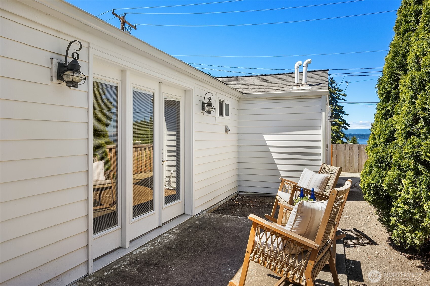 103 8th Avenue Property Photo 17