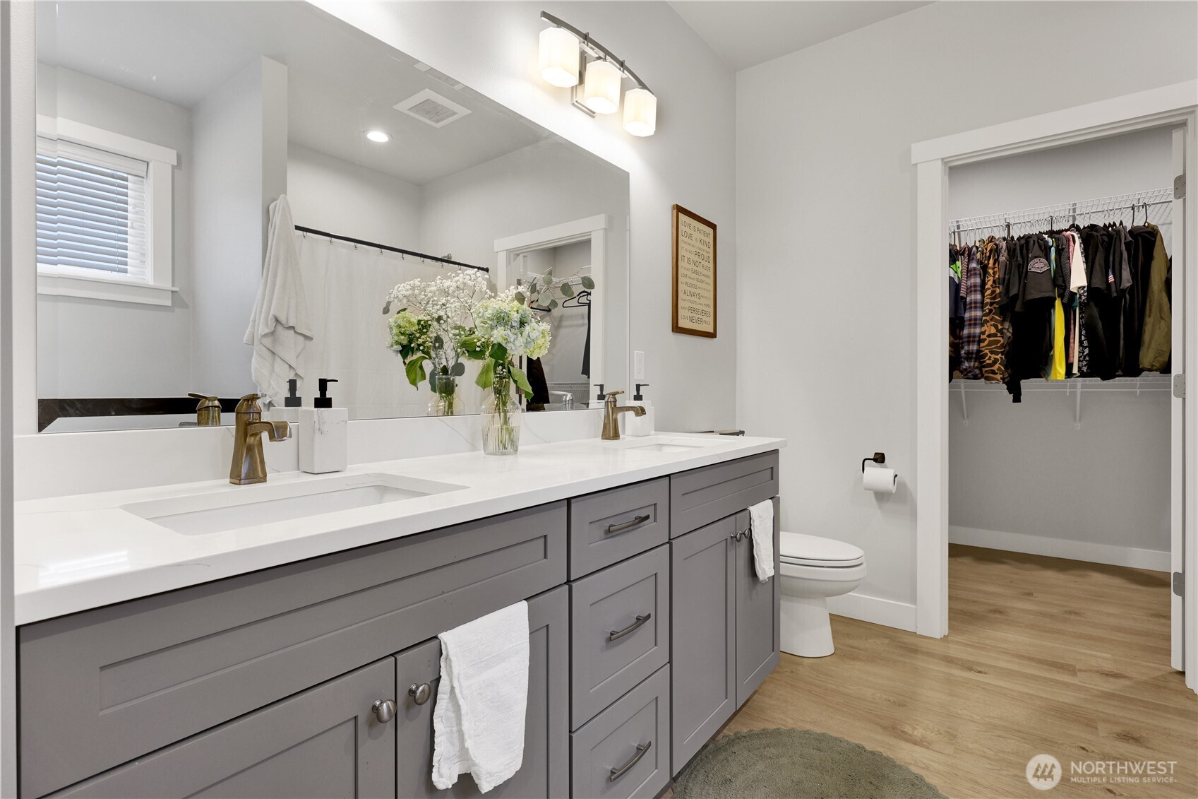 1134 Falcon Court Property Photo 10