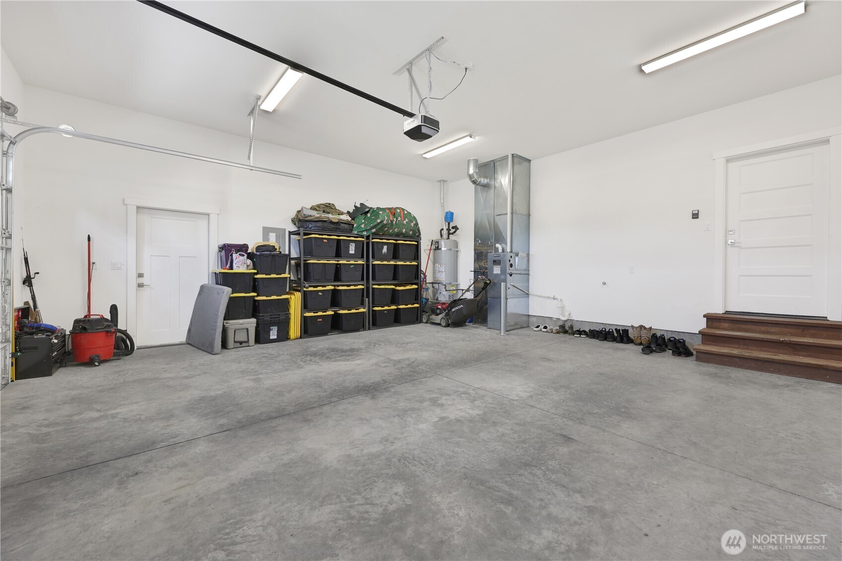 1134 Falcon Court Property Photo 14