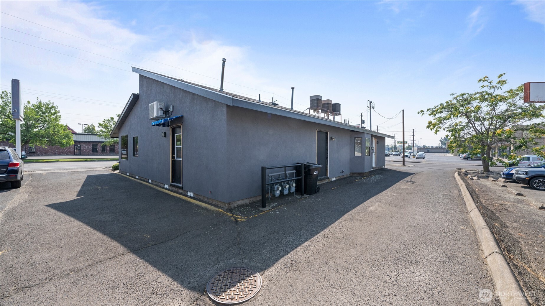 515 N Wilbur Ave Property Photo 5