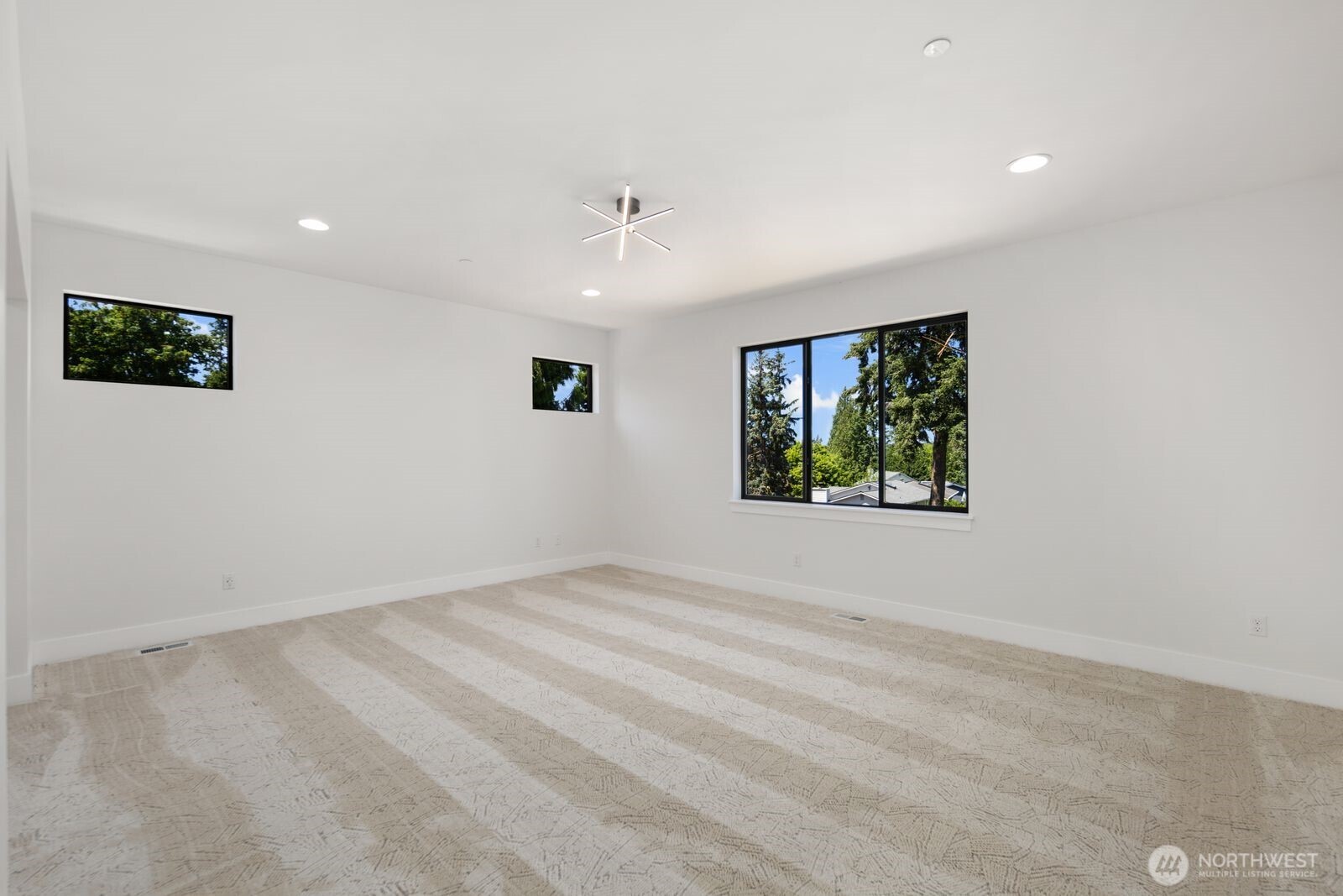 16211 Simonds Road Property Photo 13