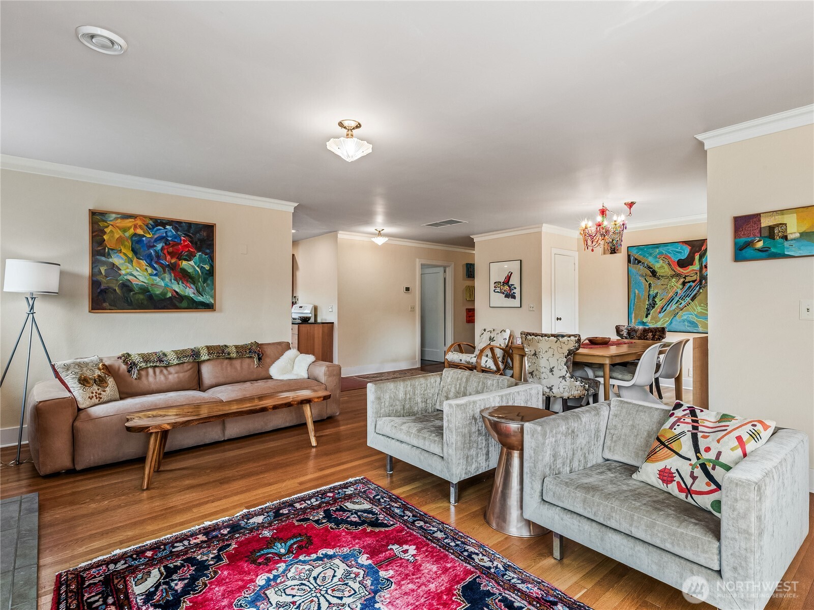1520 Lawrence Property Photo 3