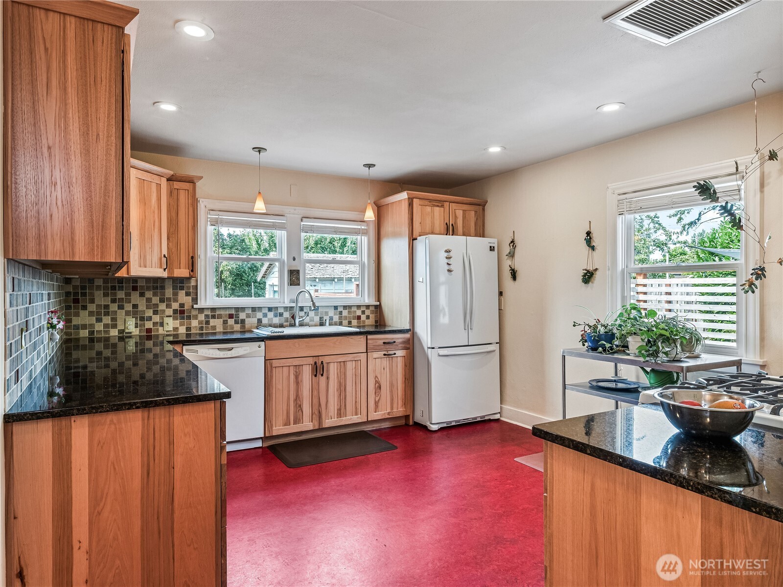1520 Lawrence Property Photo 10