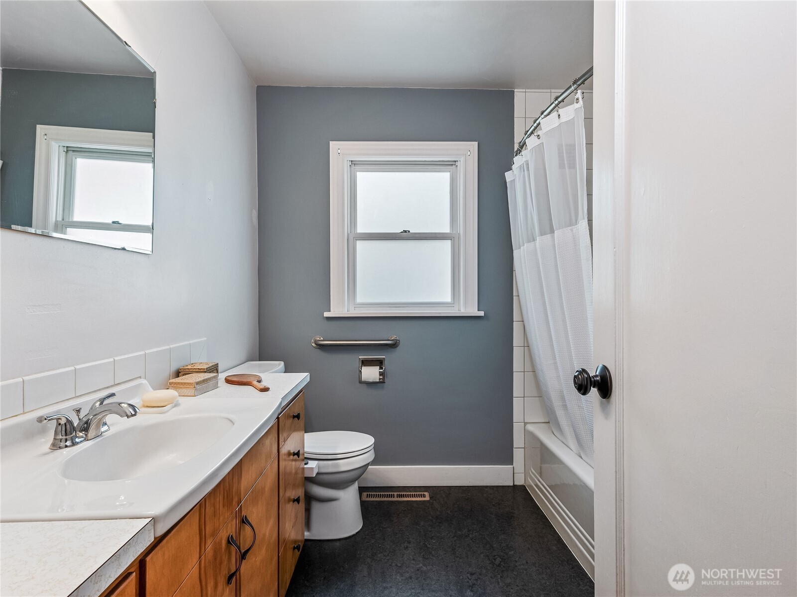 1520 Lawrence Property Photo 18