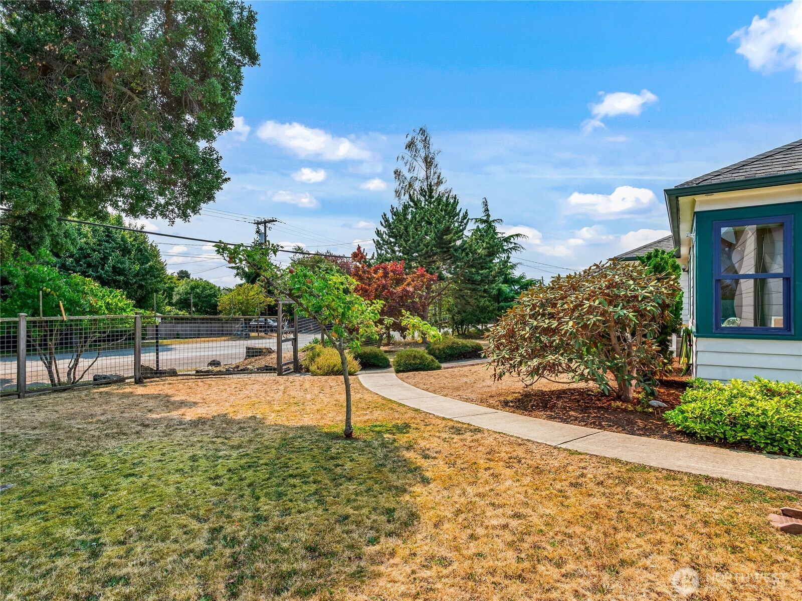 1520 Lawrence Property Photo 35