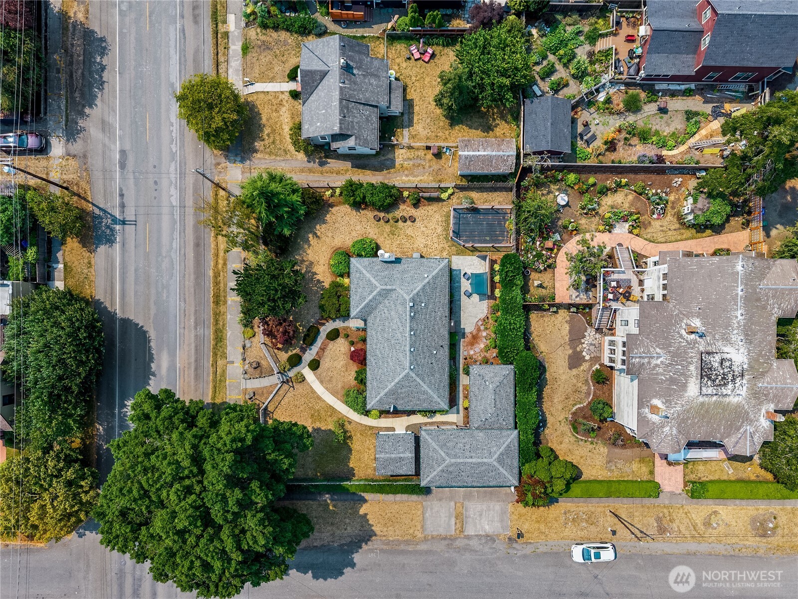 1520 Lawrence Property Photo 39