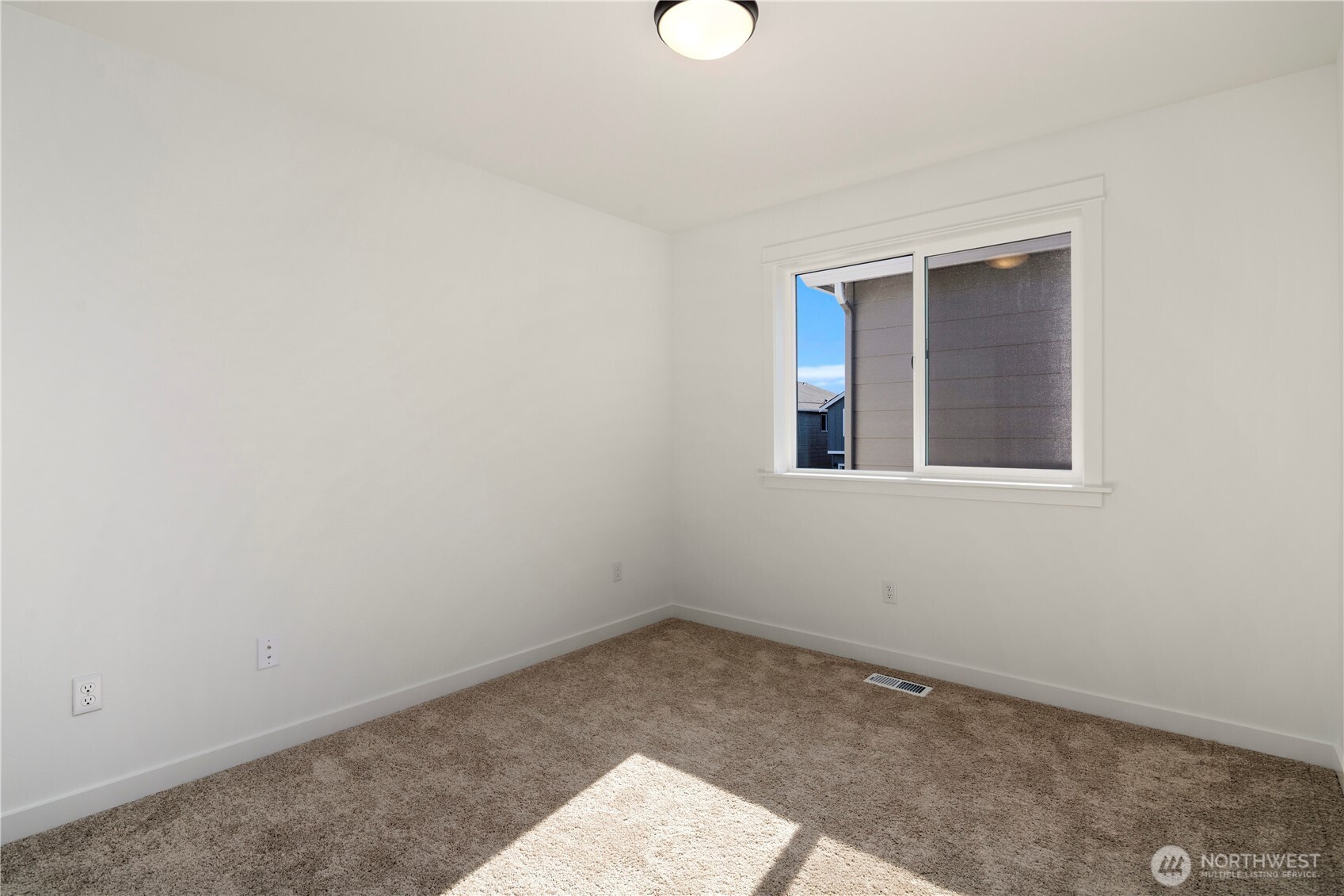 22026 81st Place Property Photo 27