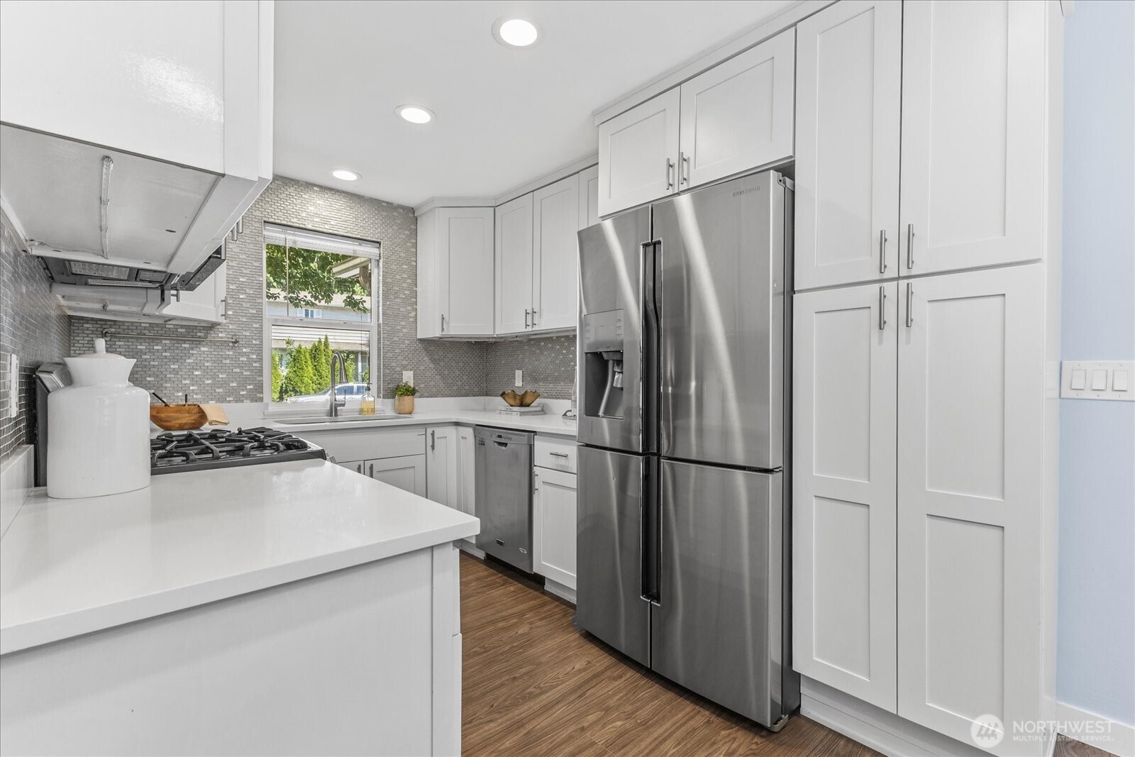14215 110th Avenue Property Photo 9