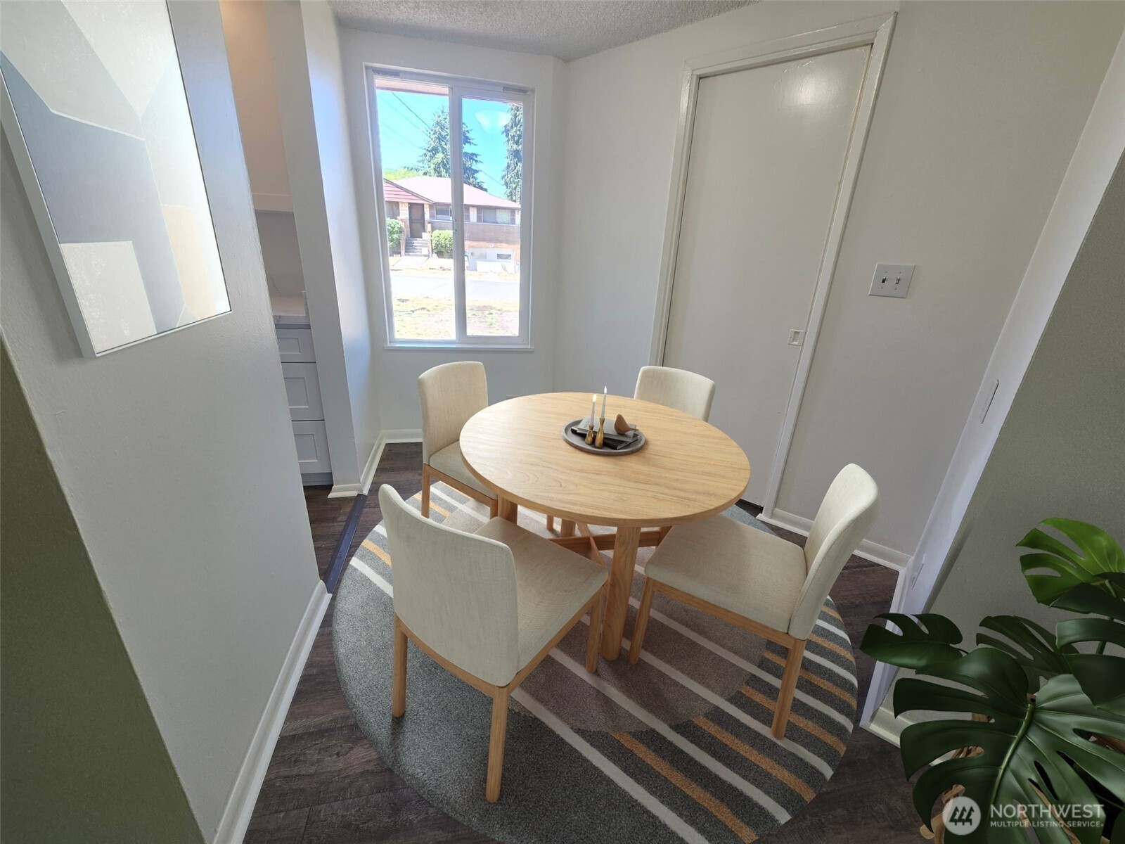 8907 Beacon Avenue Property Photo 9