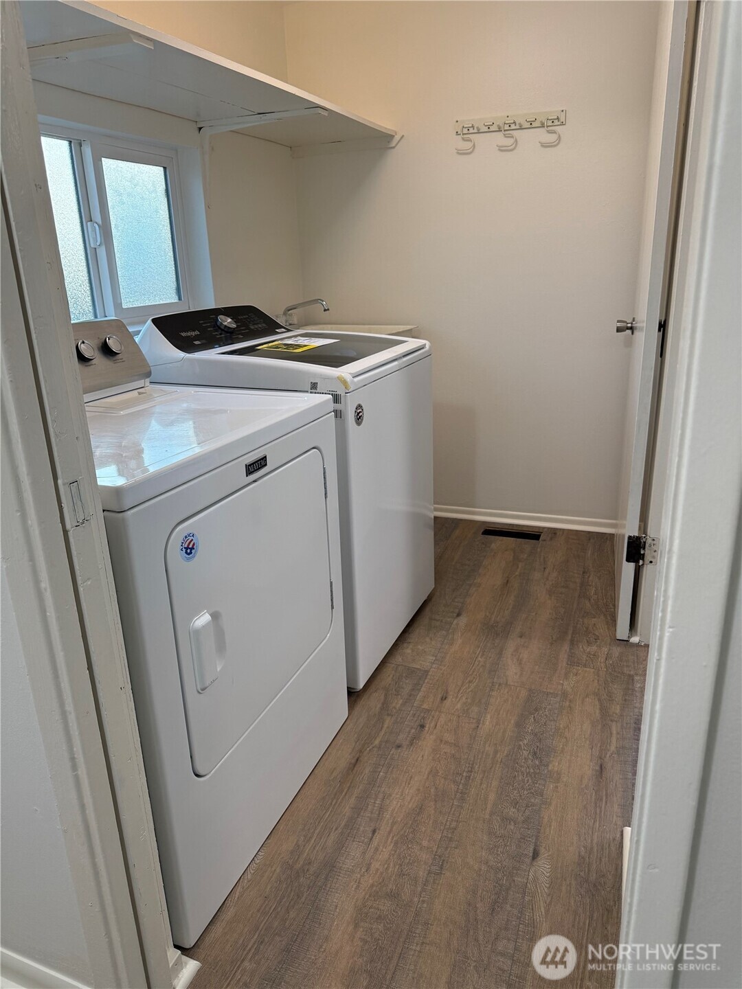 8907 Beacon Avenue Property Photo 15