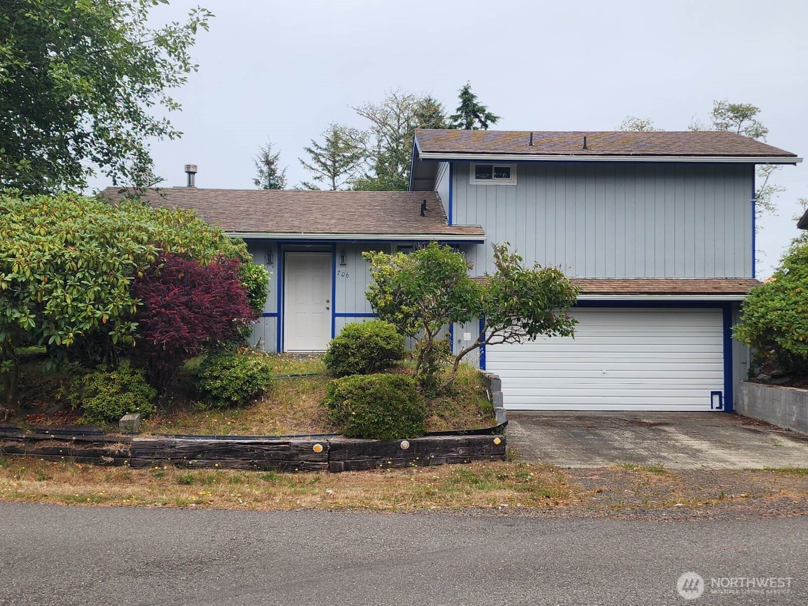 706 Wakina Loop Property Photo 2