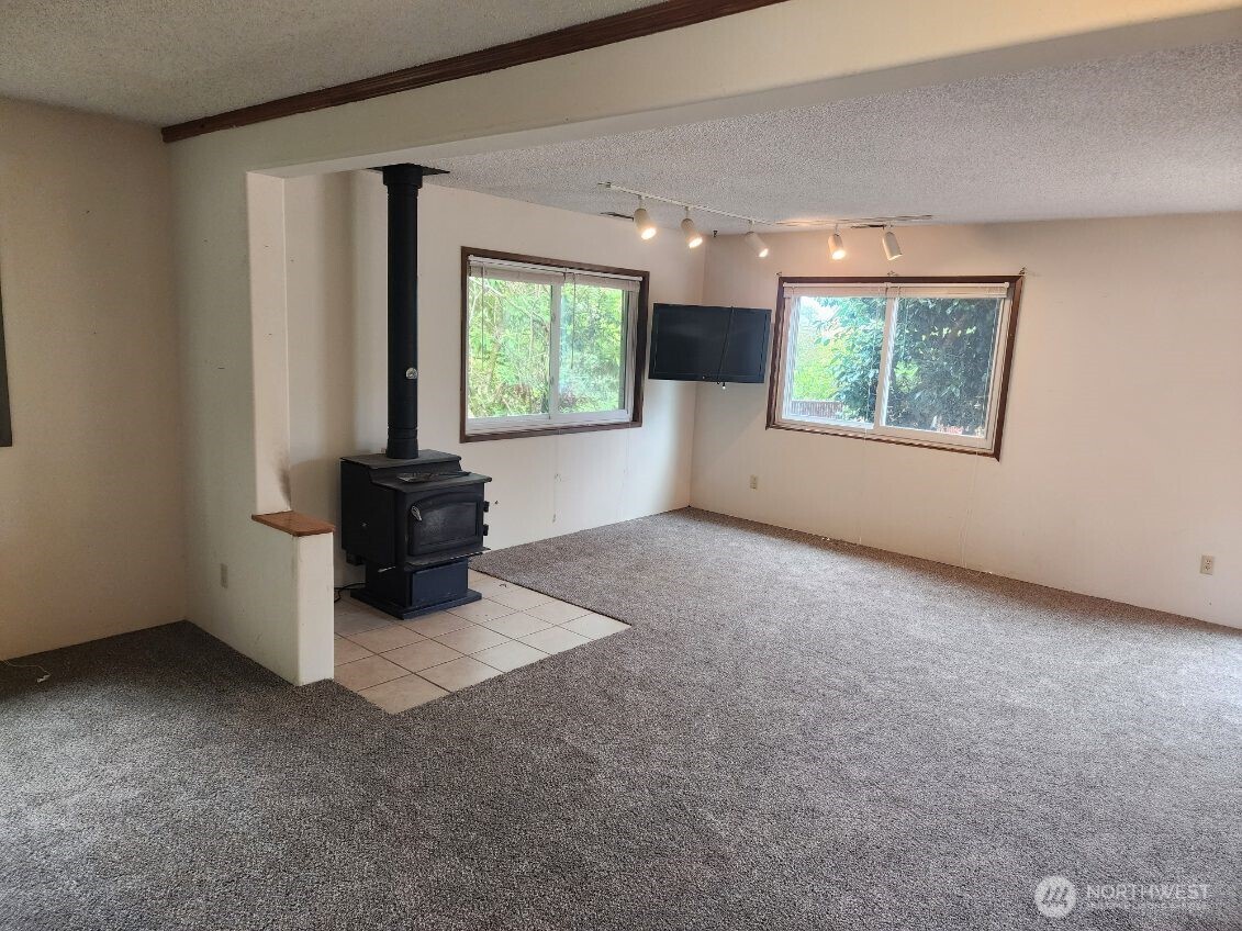 706 Wakina Loop Property Photo 6