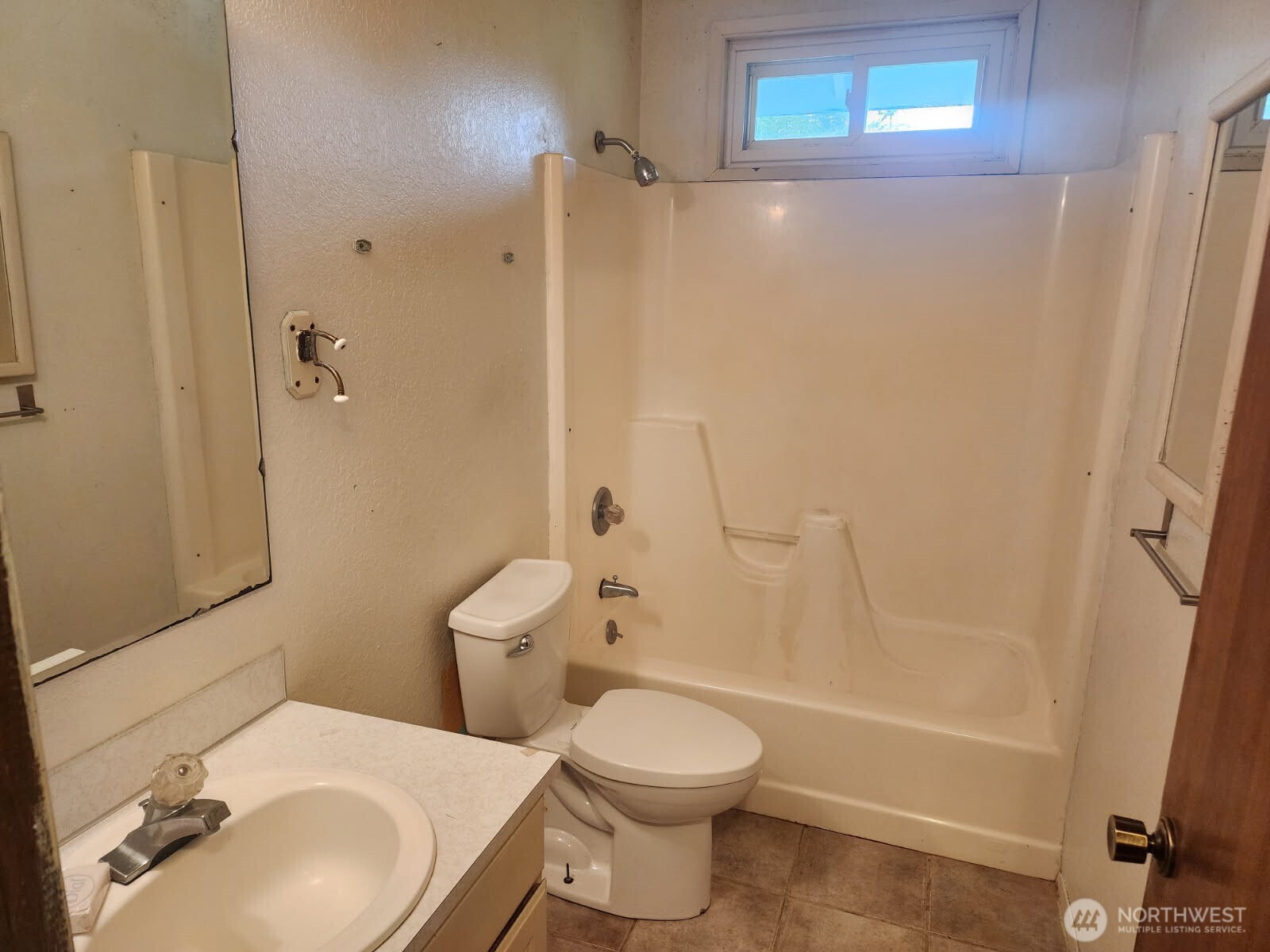 706 Wakina Loop Property Photo 21