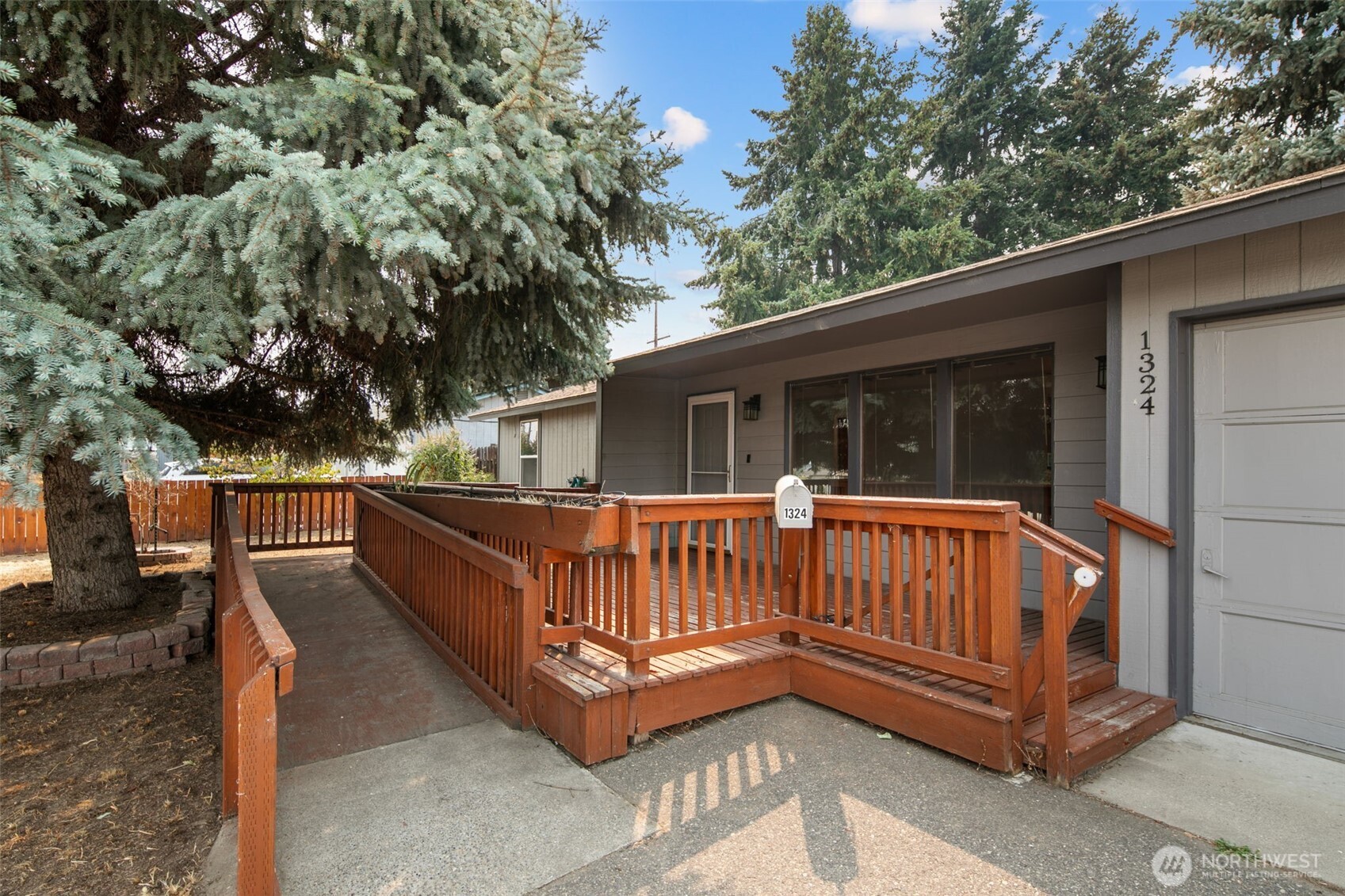 1324 Cascade Street Property Photo 1