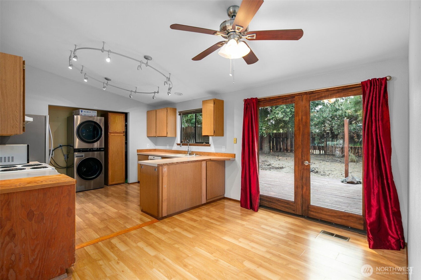 1324 Cascade Street Property Photo 11