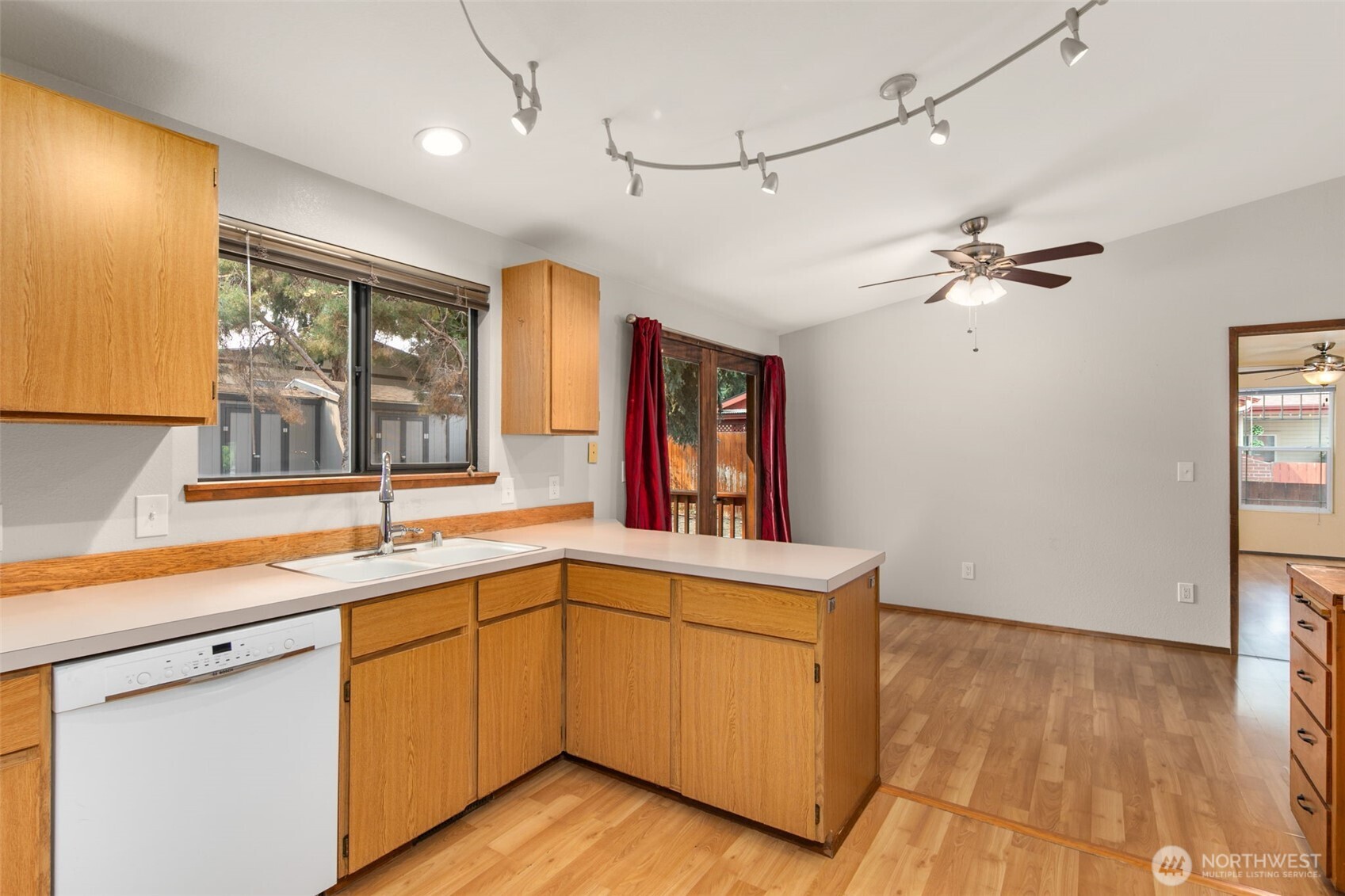 1324 Cascade Street Property Photo 14