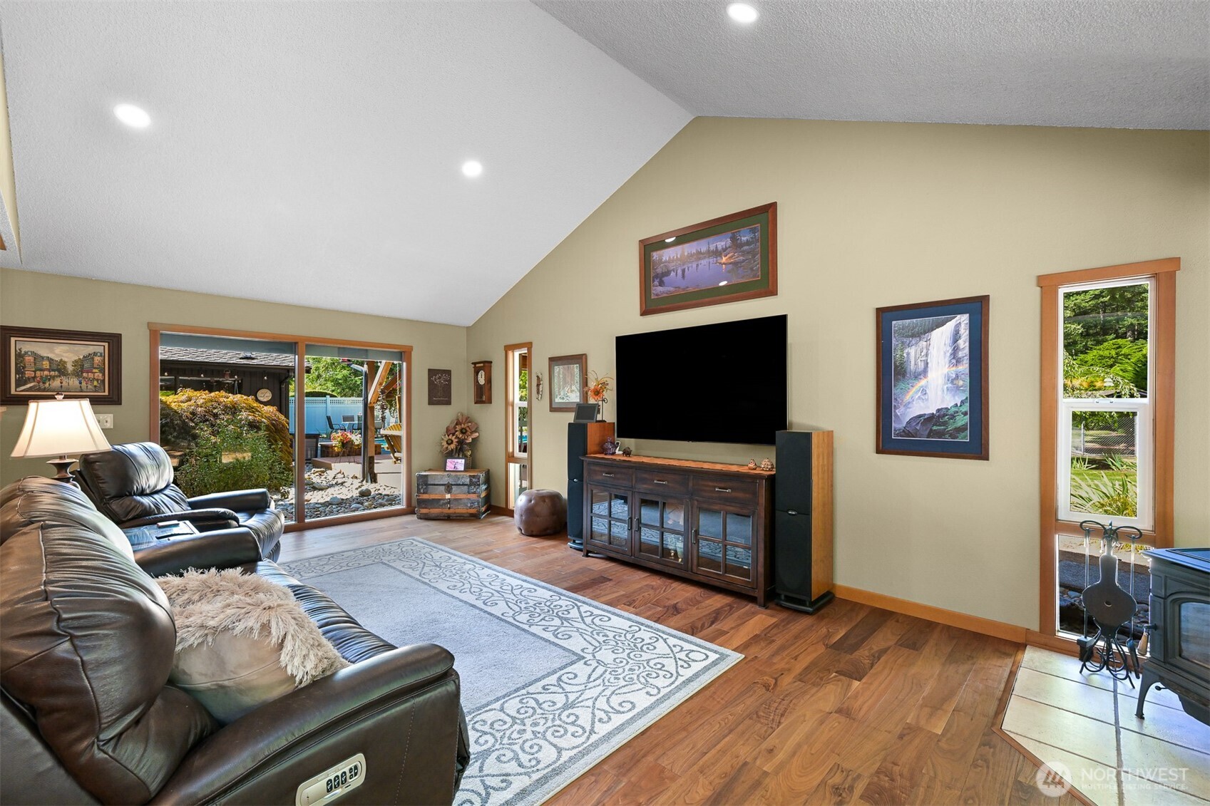 3504 Loomis Trail Road Property Photo 7