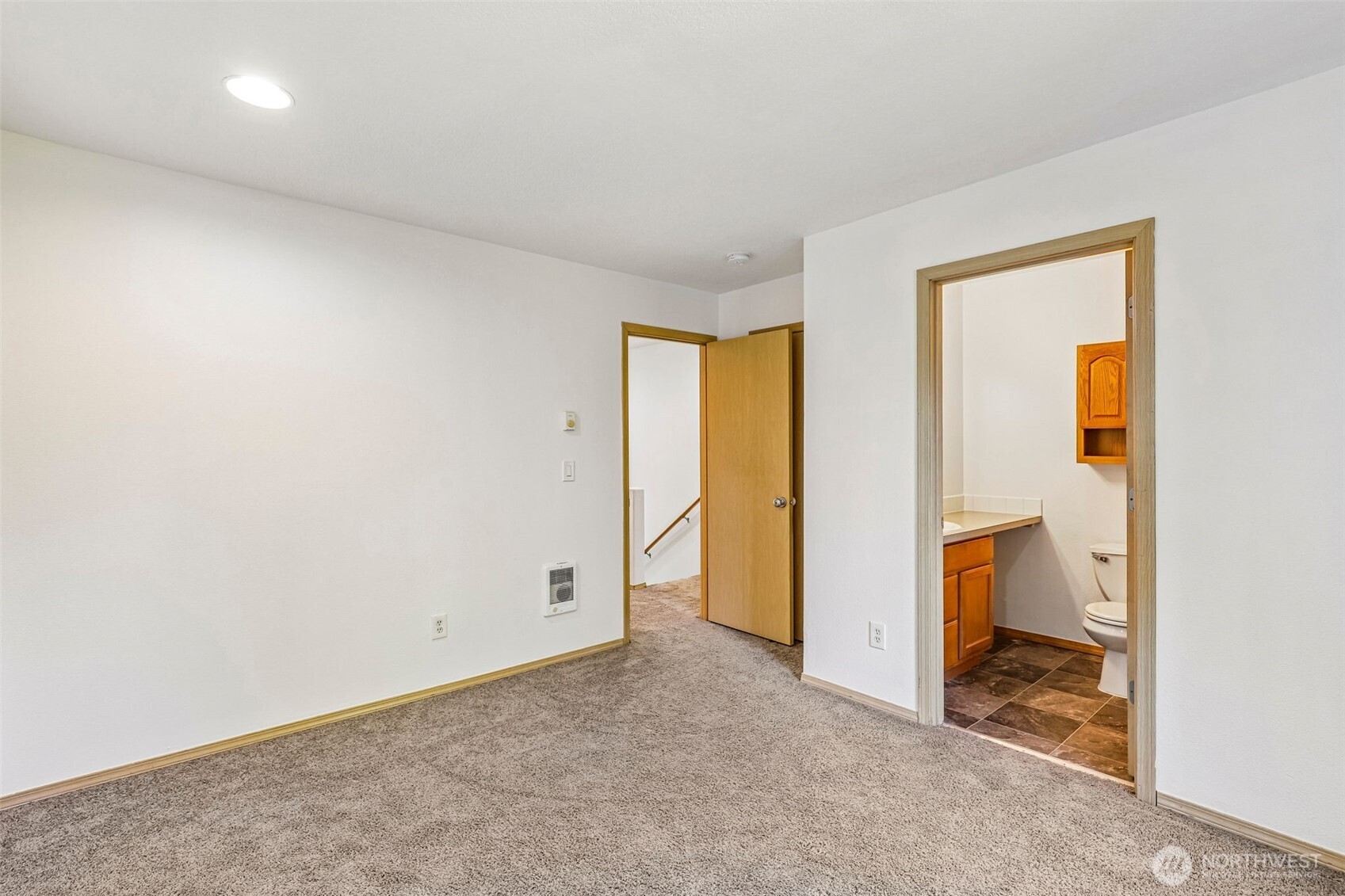 4436 Ne Nicholson Loop Property Photo 18