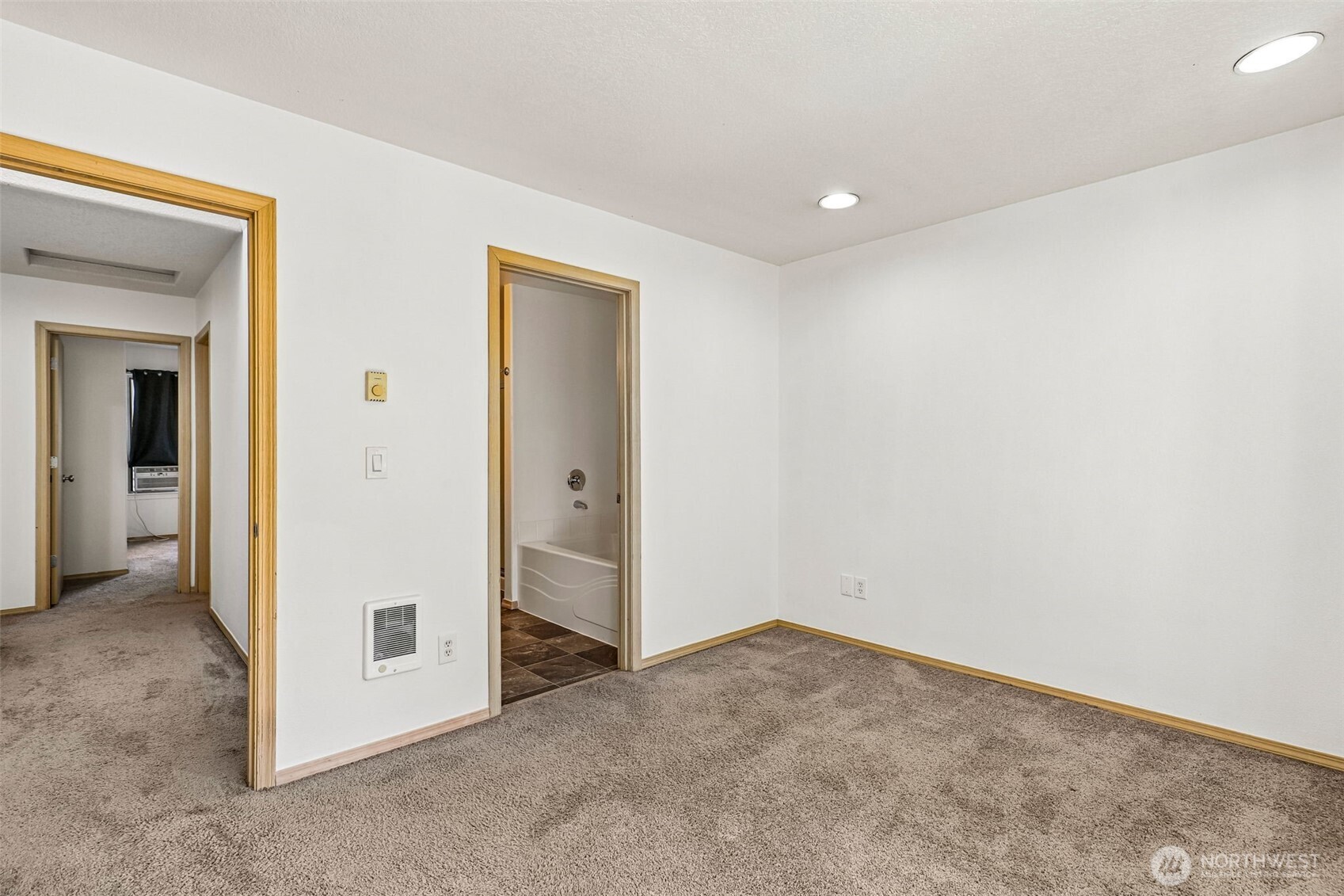4436 Ne Nicholson Loop Property Photo 24