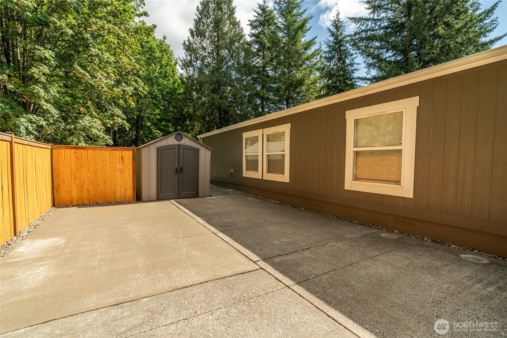 771 Se Fireweed Road Property Photo 10