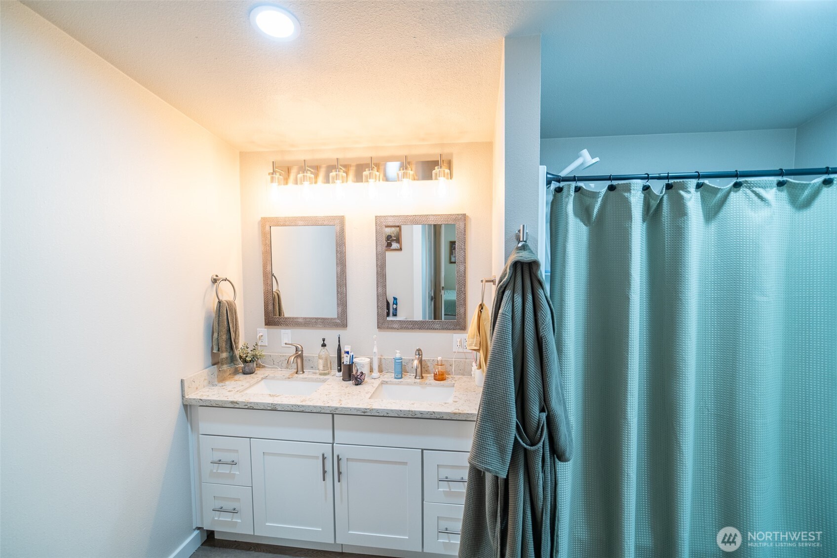 771 Se Fireweed Road Property Photo 26