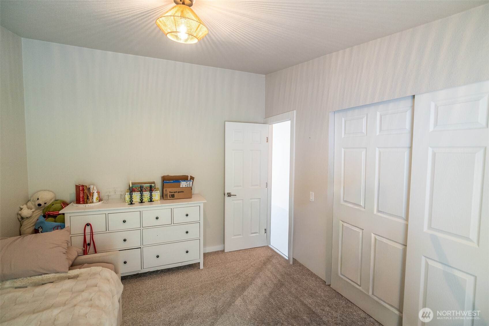 771 Se Fireweed Road Property Photo 32