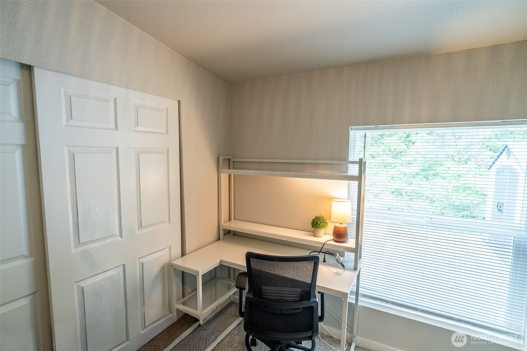 771 Se Fireweed Road Property Photo 33