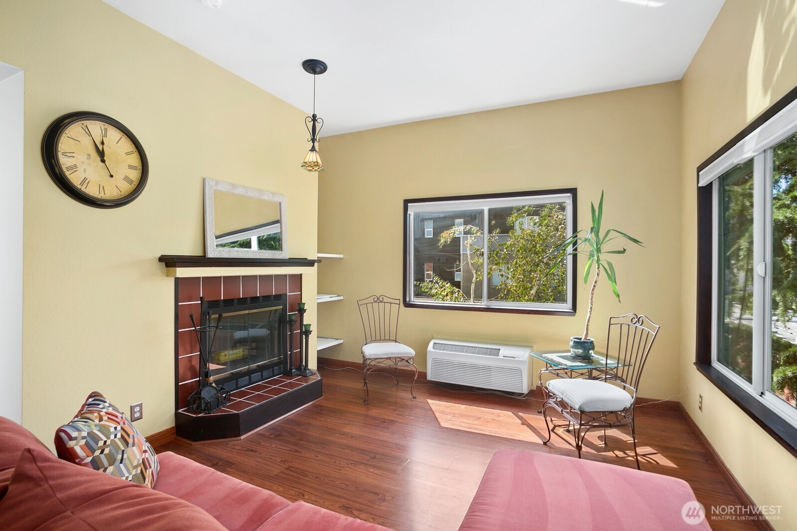1617 Summit Avenue 42 Property Photo 4