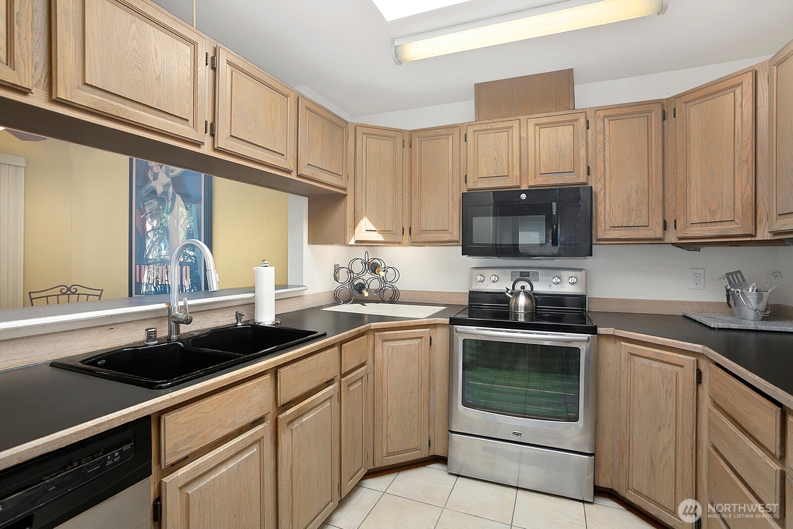 1617 Summit Avenue 42 Property Photo 7
