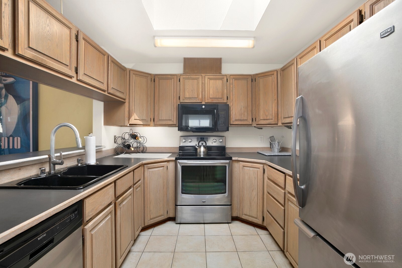 1617 Summit Avenue 42 Property Photo 8